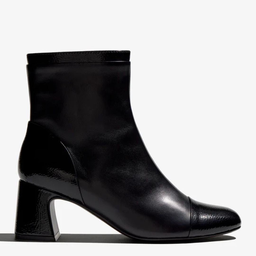 Regarde Le Ciel MYA Black Leather Ankle Boots