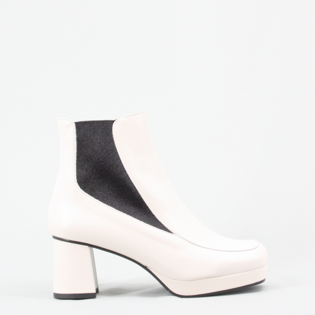 Dansi RITA White Ankle Boots