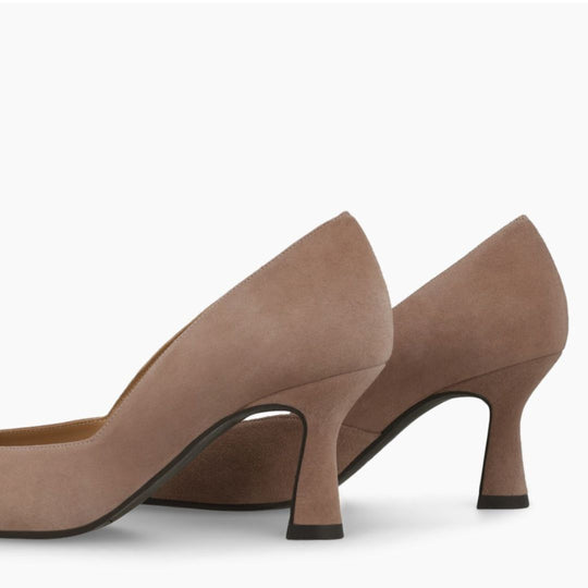 Lodi GENIUS Nude Suede Pumps