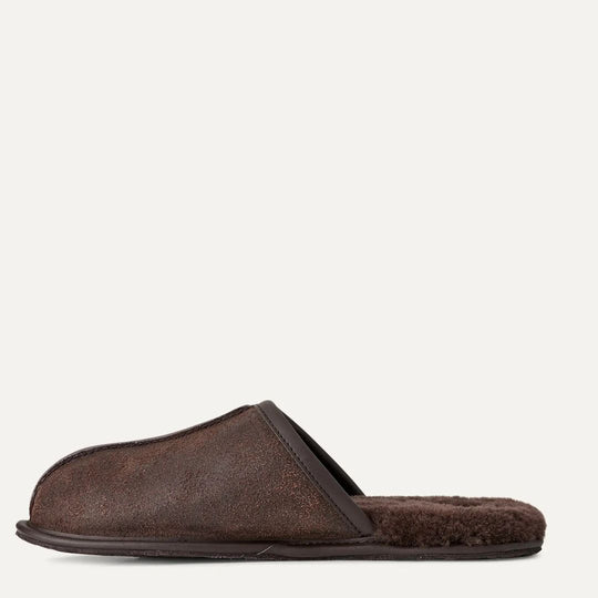 UGG MENS Scuff Leather Distressed Dusted Cocoa Slippers