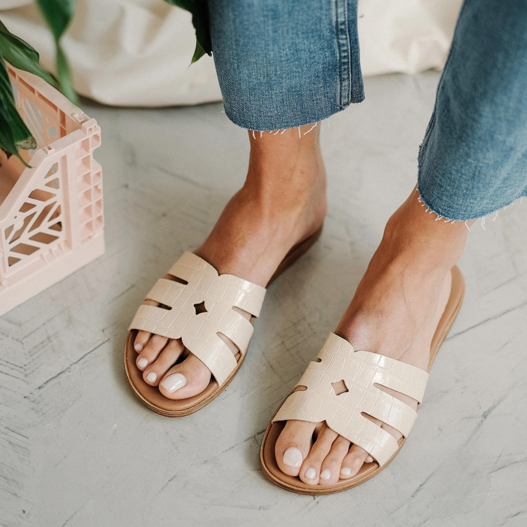 Beige leather best sale sandals