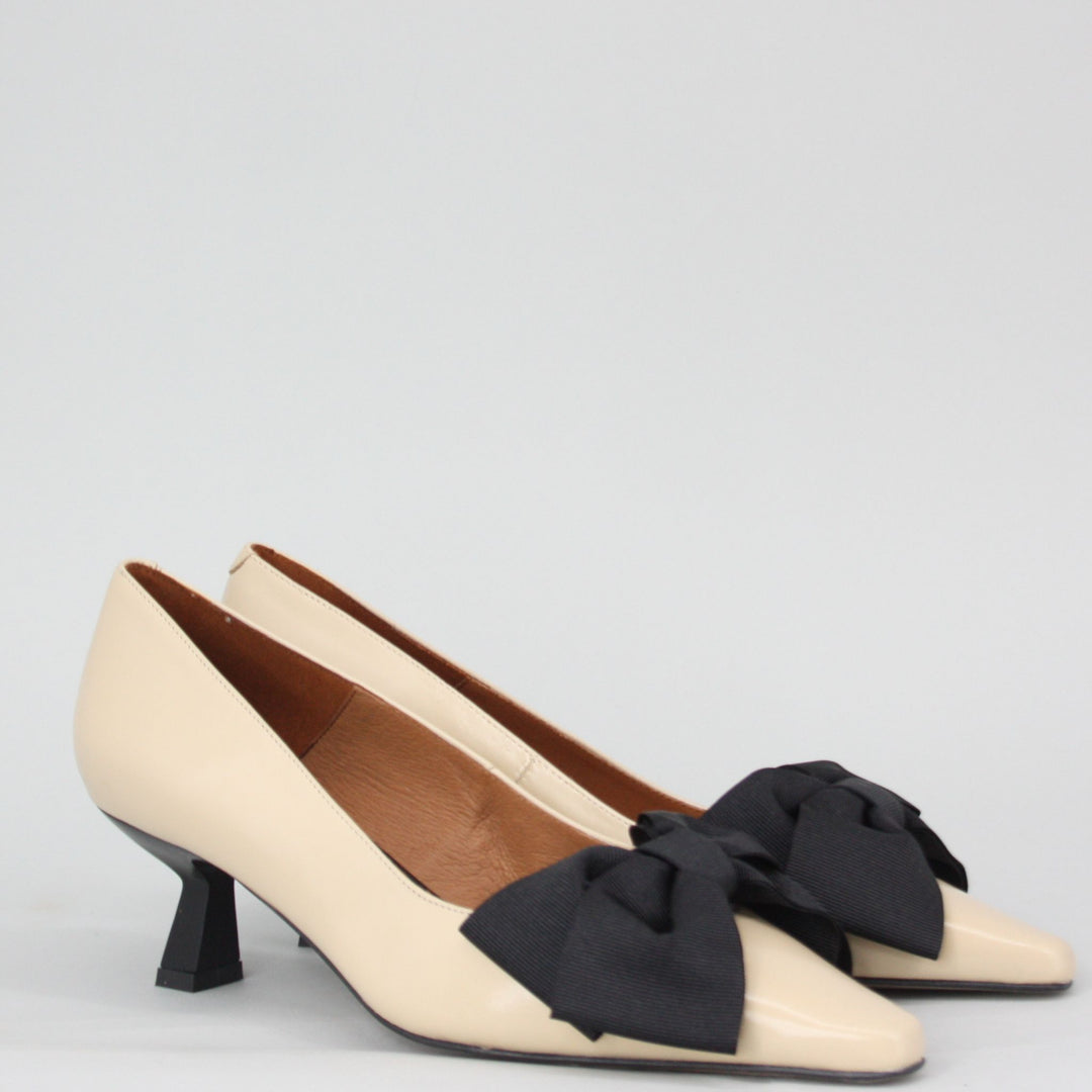 Angel Alarcon AUDREY Beige Ballerina Pump