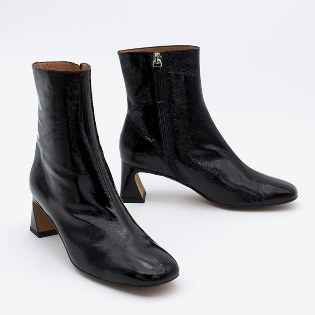 Angel Alarcon DAMIA Black Patent Leather Ankle Boots