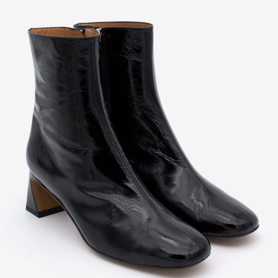 Angel Alarcon DAMIA Black Patent Leather Ankle Boots