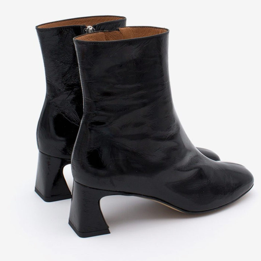 Angel Alarcon DAMIA Black Patent Leather Ankle Boots