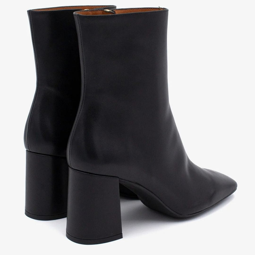 Angel Alarcon DRIMIA Black Leather Ankle Boots