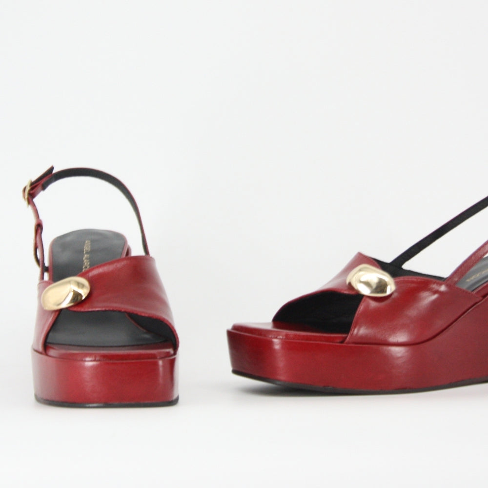 Angel Alarcon HALDESA Szpilka z nadrukiem w panterkę