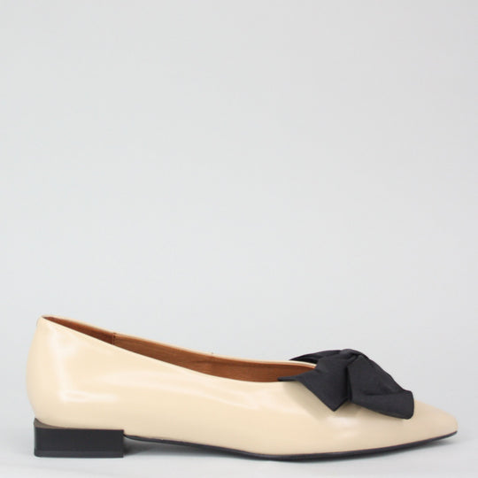 Angel Alarcon GRACE Beige & Black Ballerina Pump