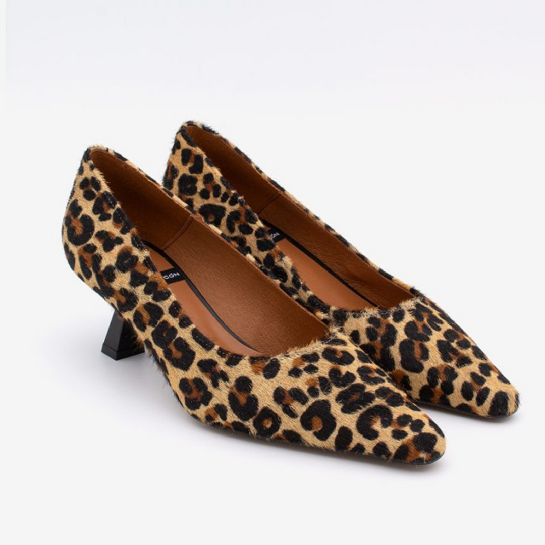 Angel Alarcon WIREMY Leopard Print Pump