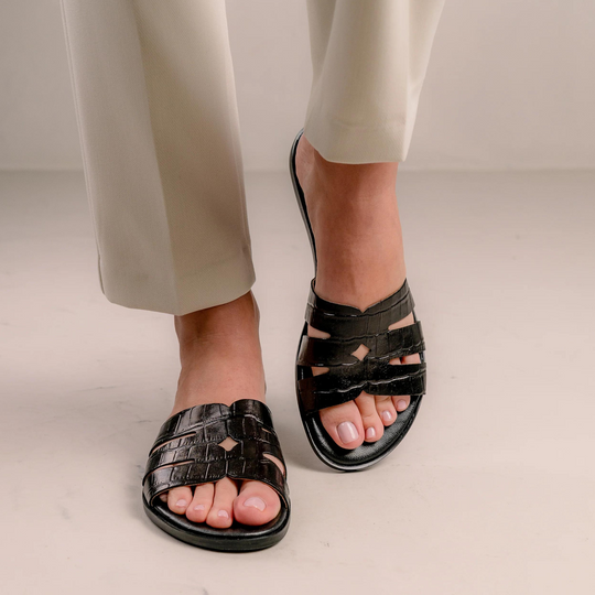 Bryan Stepwise COCO Black Leather Sandals