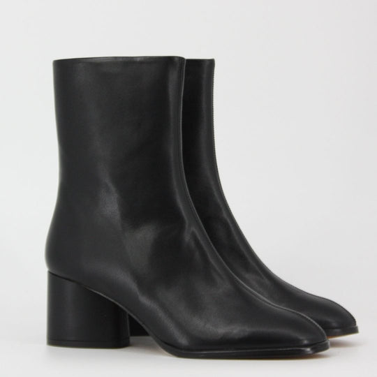 Dansi DOLLY Black Leather Ankle Boots