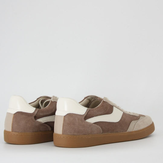 FÓGRA Dolce Vita Traenálaithe Suede Crimson