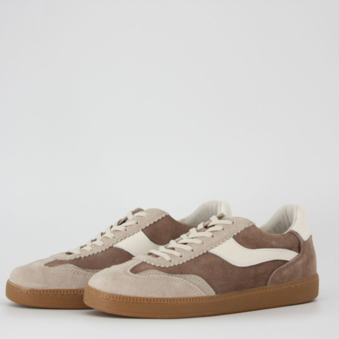 FÓGRA Dolce Vita Traenálaithe Suede Crimson