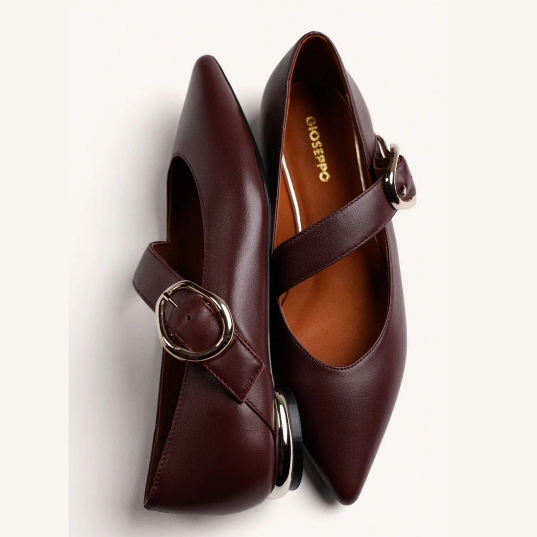 GIOSEPPO SUKI Leather Burgundy Ballet Flats