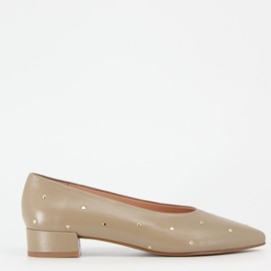 Gerry Mc Guire's KAISER Taupe Studded Pump
