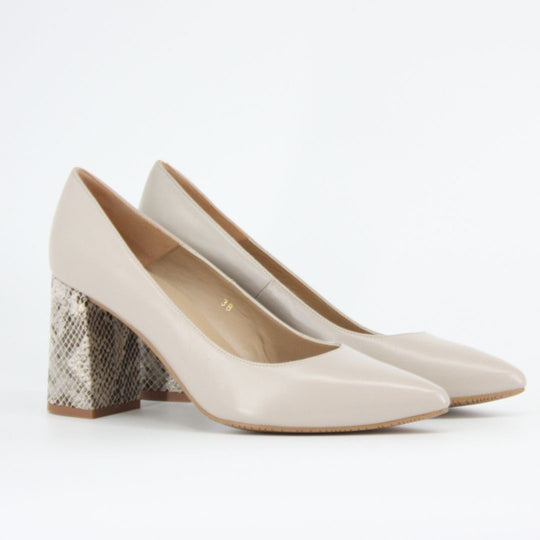 Gerry Mc Guire's MEDINA Leather Sand Court Shoes