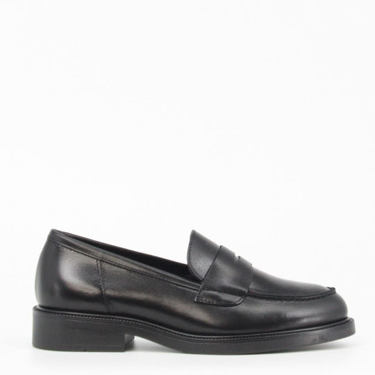 Gerry Mc Guire's PENNY Black Leather Loafer