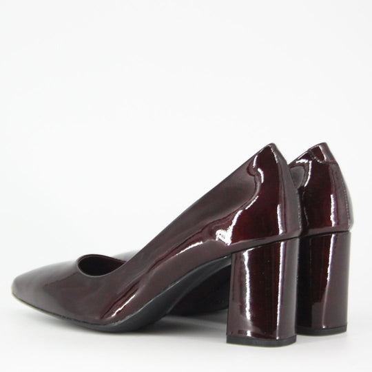 Gerry McGuire's KAYAK Patent Burgundy Heels