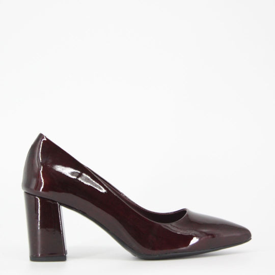 Gerry McGuire's KAYAK Patent Burgundy Heels