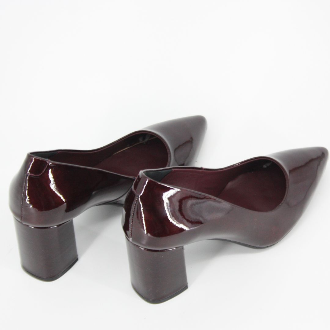 Gerry McGuire's KAYAK Patent Burgundy Heels