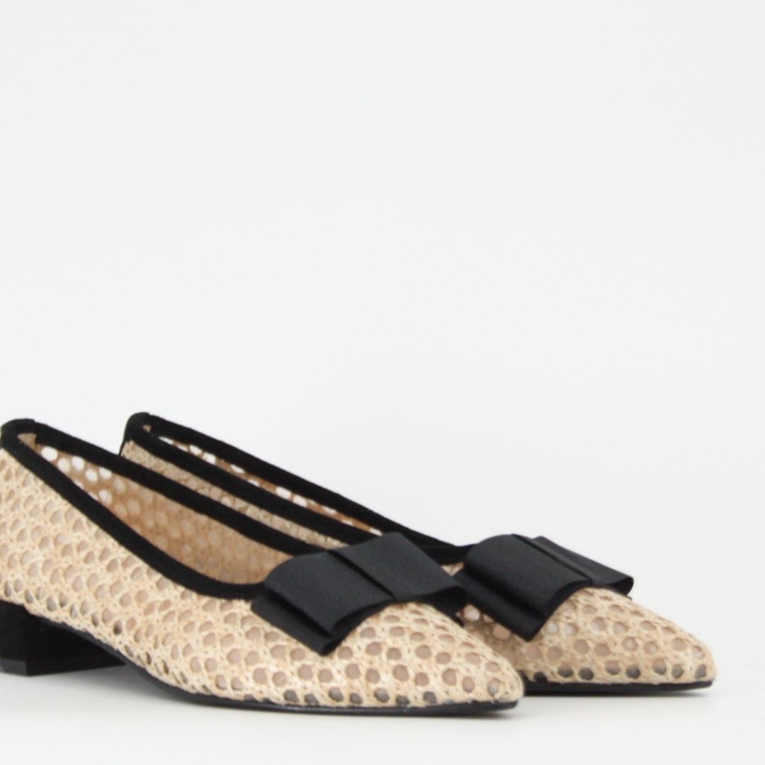 Gerry Mc Guire's RAFFIA Black Pump