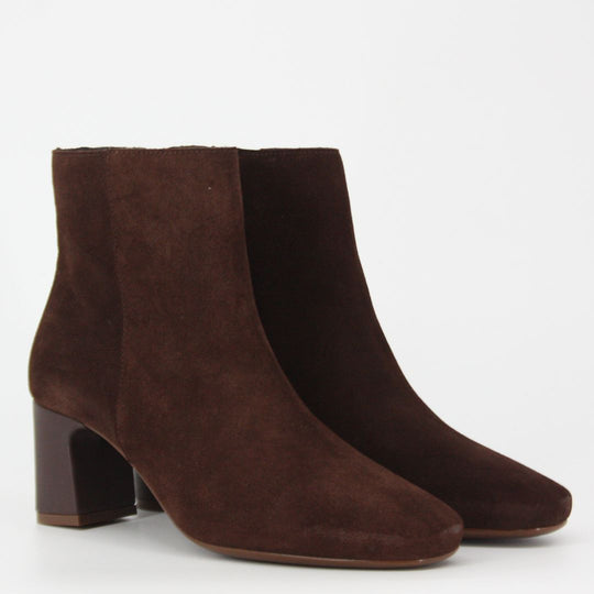 Gerry Mc Guires SIERRA Brown Suede Ankle Boots