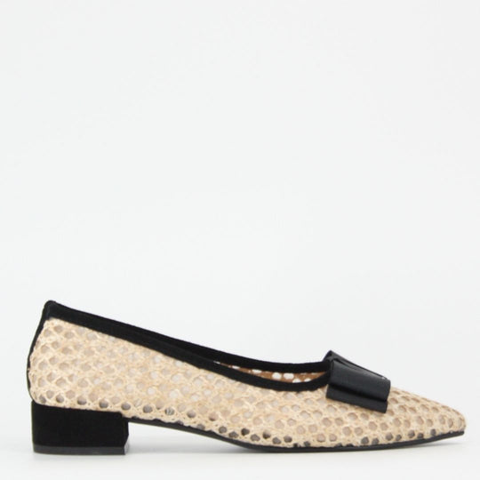 Gerry Mc Guire's RAFFIA Black Pump