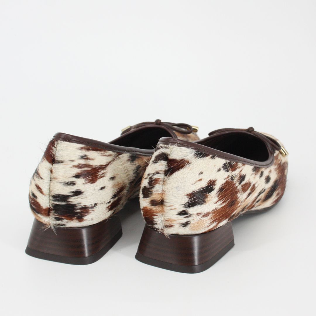 Gerry Mc Guires PONY Animal Print Pump