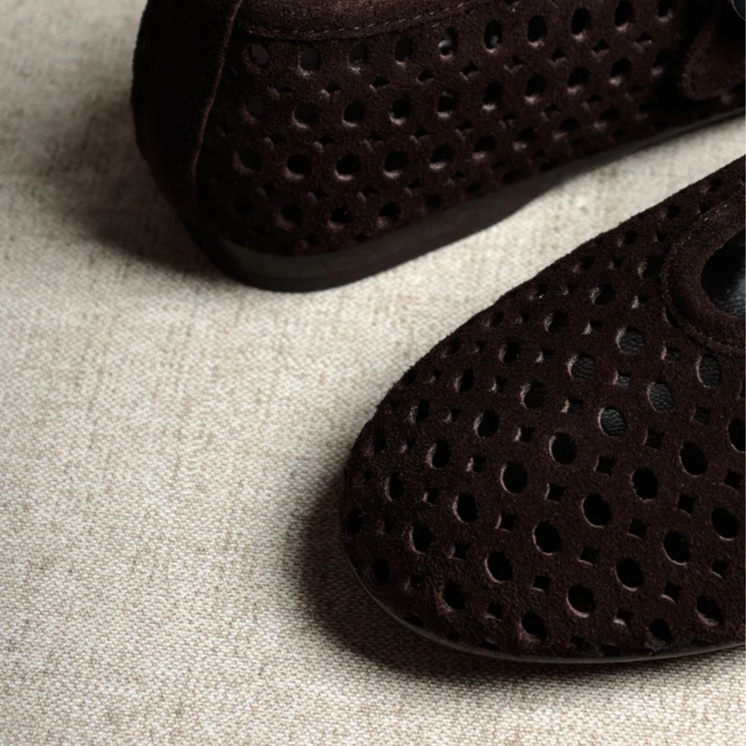 Baleriny KMB CARROLL z kamelowej skóry z klamrą