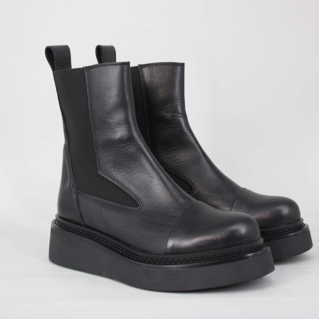 KMB GEORGIA Black Ankle Boots