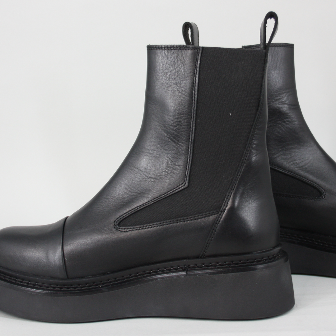 KMB GEORGIA Black Ankle Boots