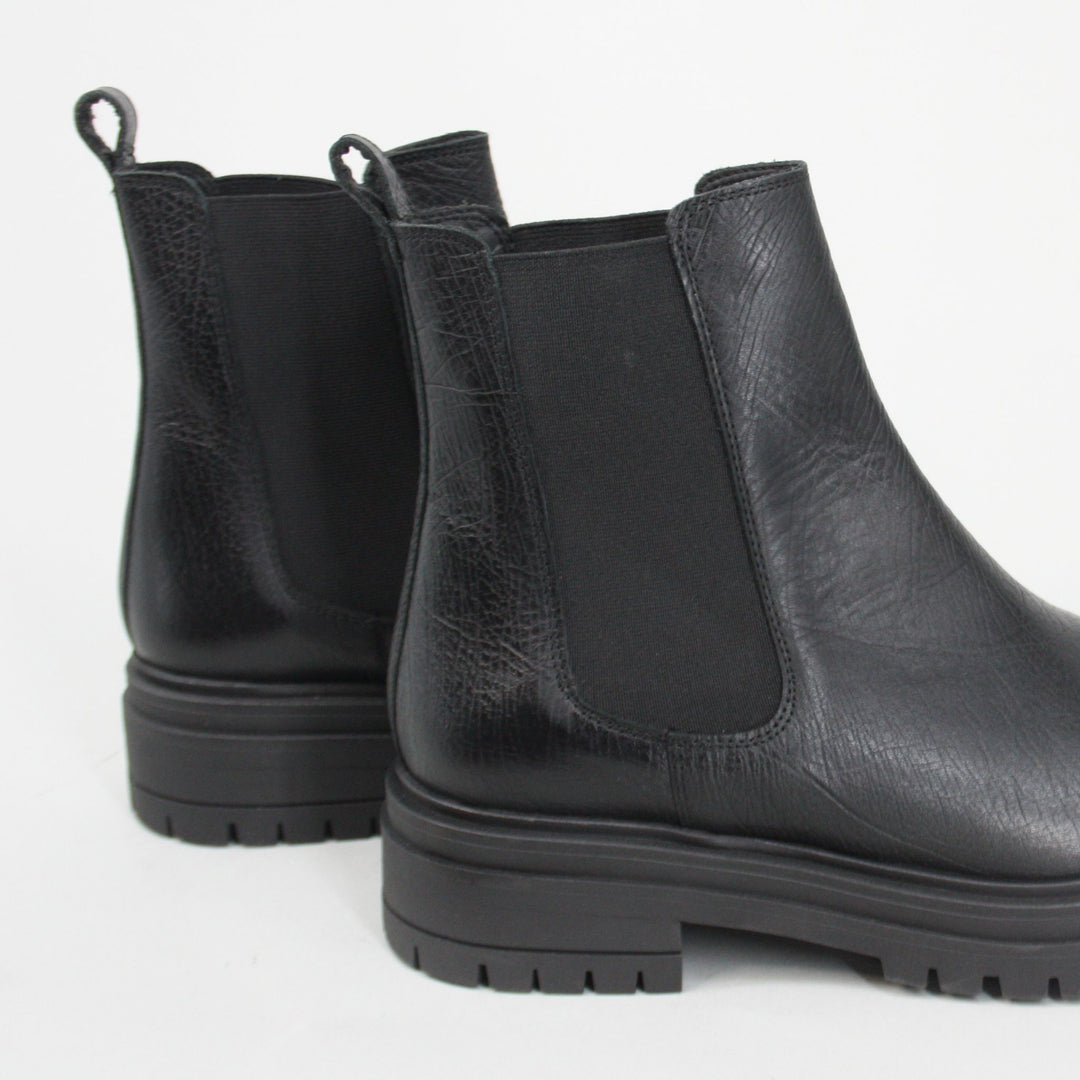 KMB NELLIE Black Ankle Boots