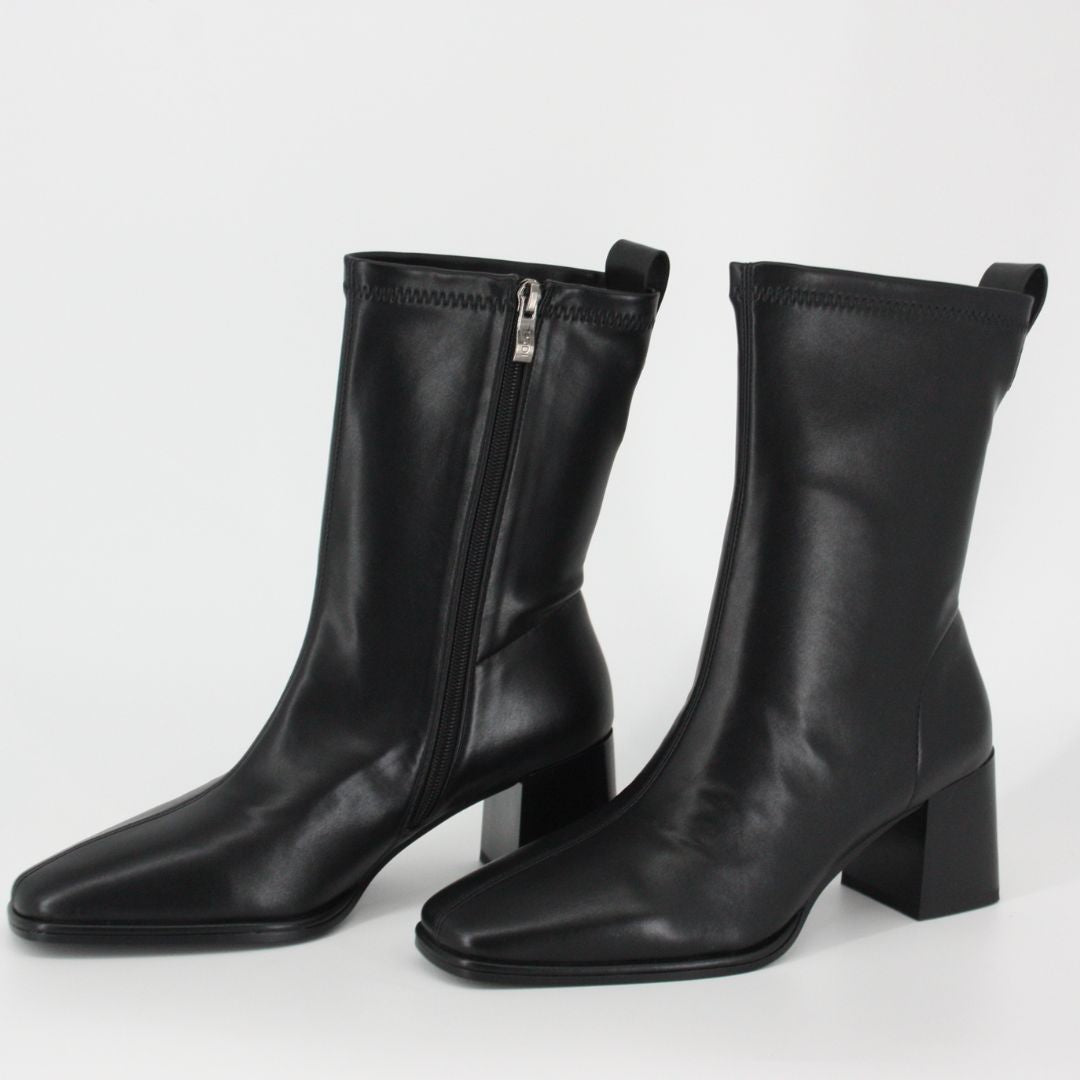 Lodi A-Heka Black Leather Ankle Boots