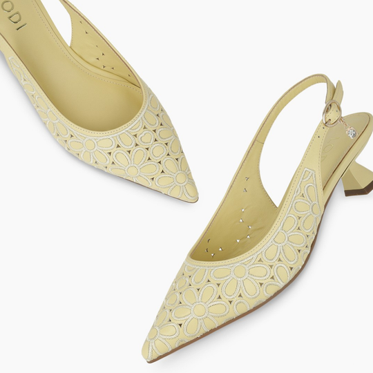 Lodi JUCO Złote Skórzane Czółenka z Odkrytym Piętem