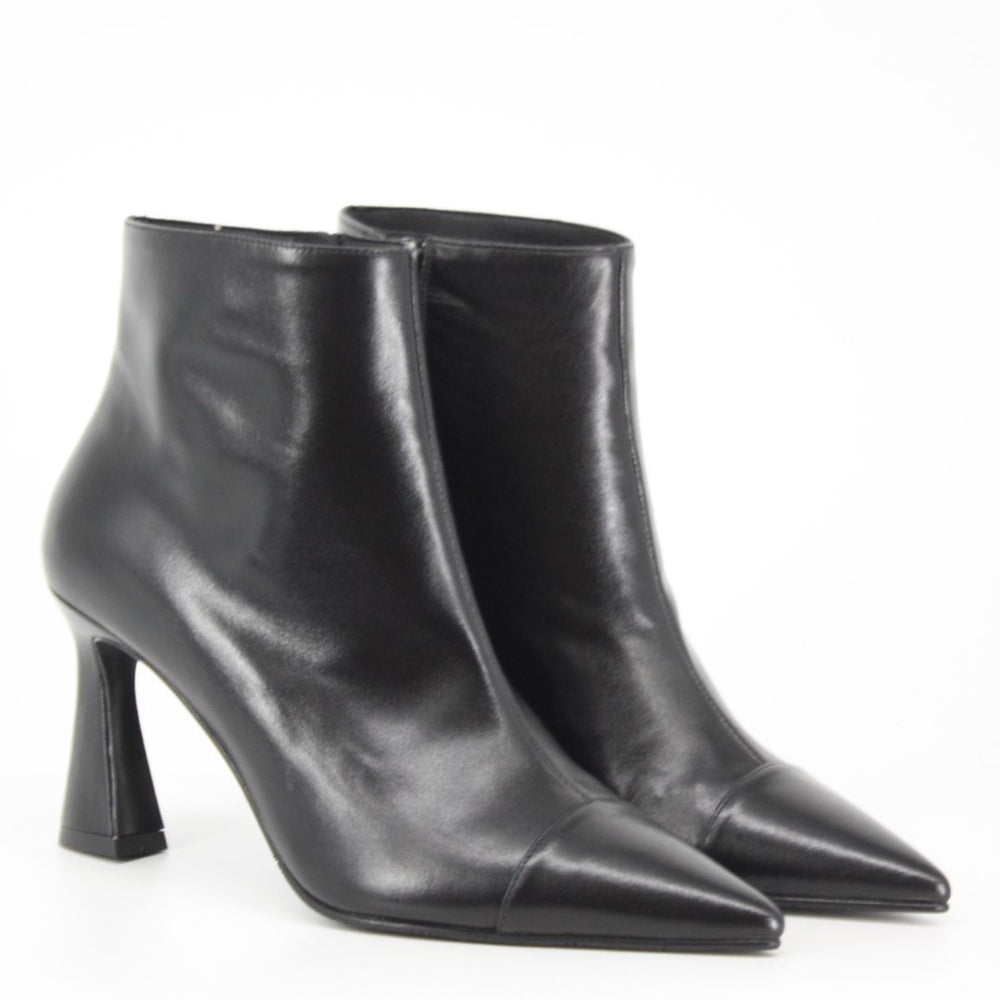 Lodi RACON Black Leather Boots