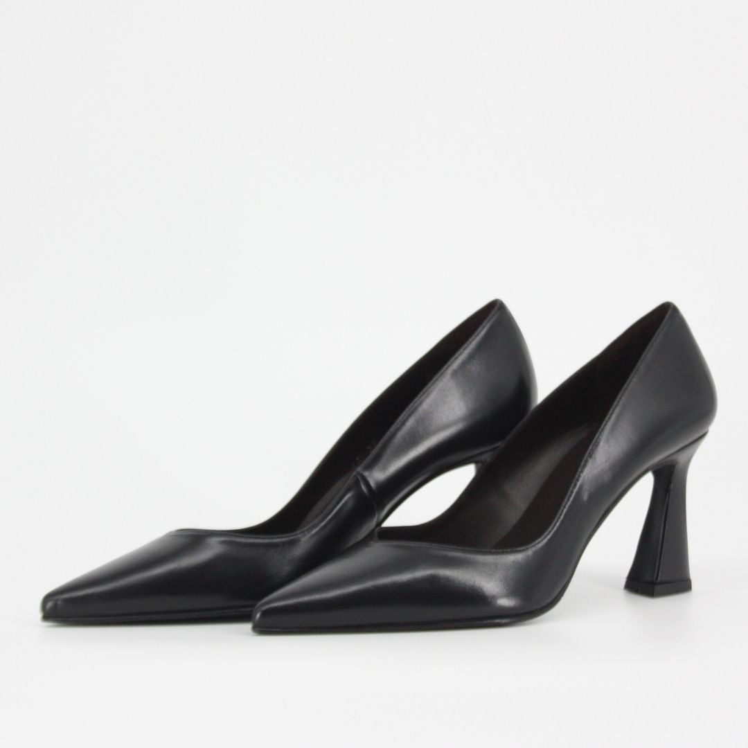 Lodi RALINA Black Leather Pump