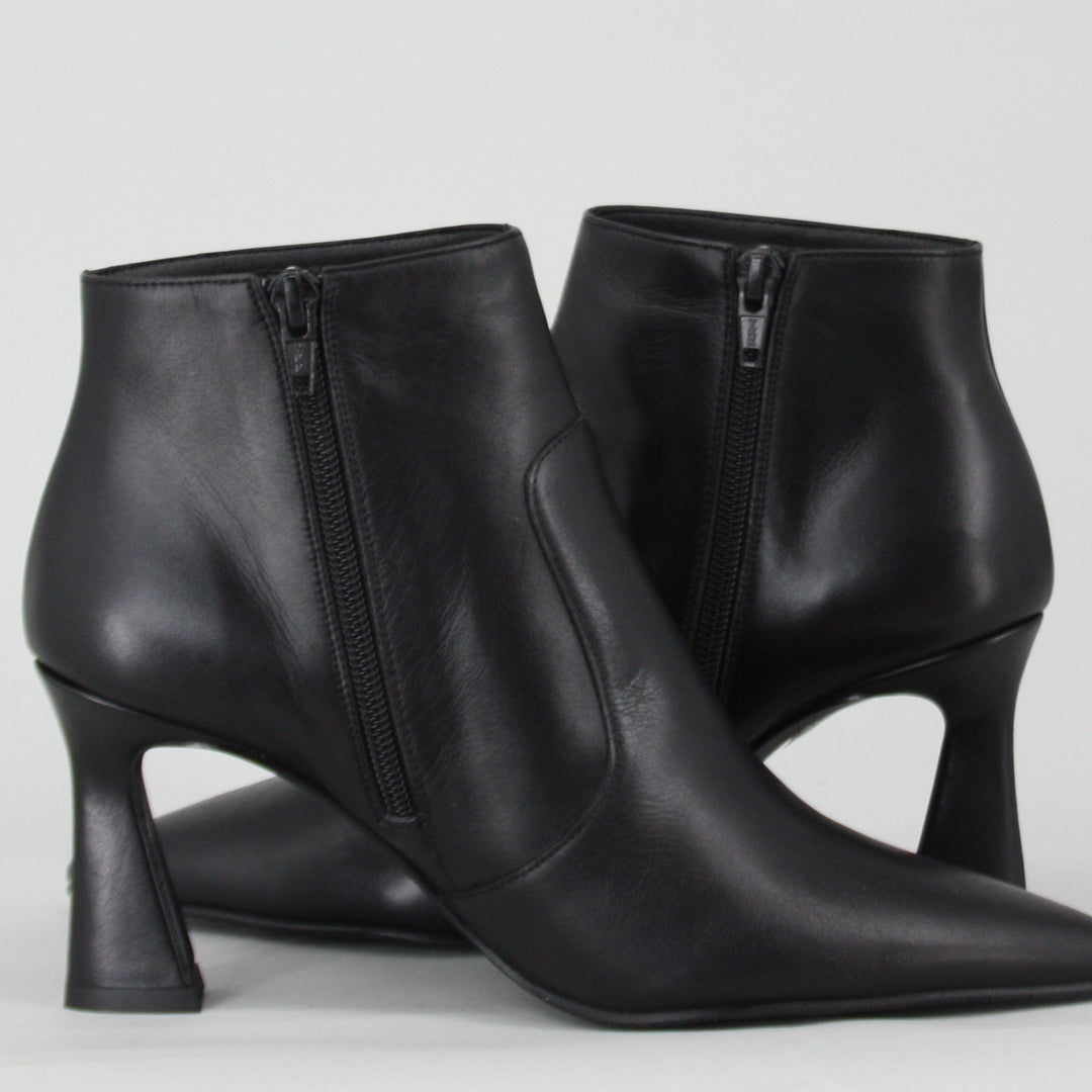 Lodi RETIS Black Leather Ankle Boots