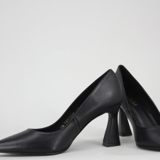 Lodi ROA Black Leather Pumps