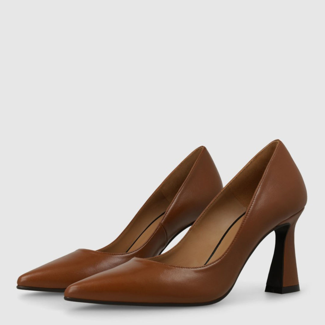 Lodi ROA Toast Leather Pumps