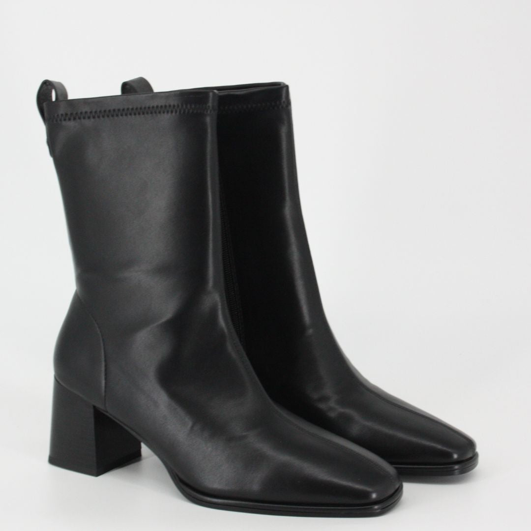 Lodi A-Heka Black Leather Ankle Boots