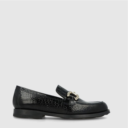 Lodi IVA Black Leather Loafers With Chain Detail