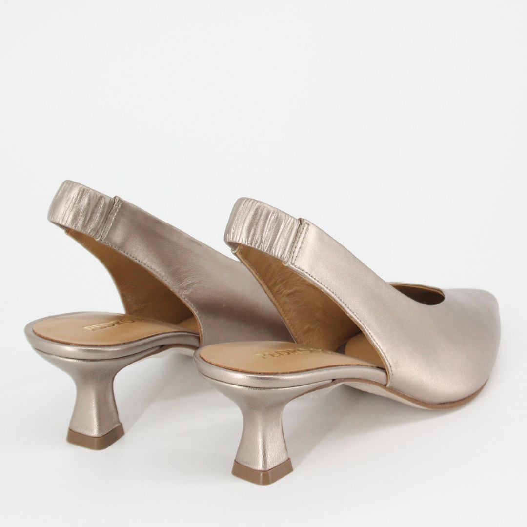 Pedro Miralles CHELVA Metallic Smoke Pumps