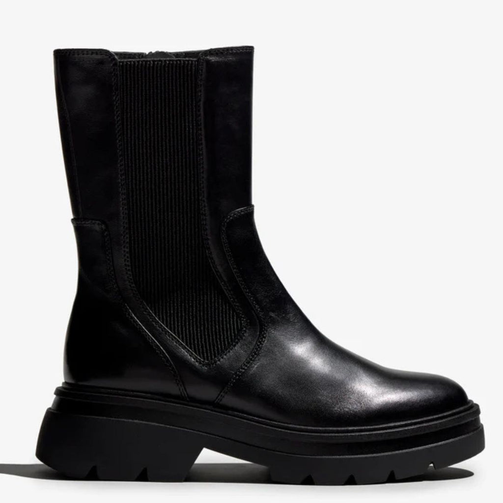 Regarde Le Ciel POLLY Black Leather Boots – Gerry McGuire's