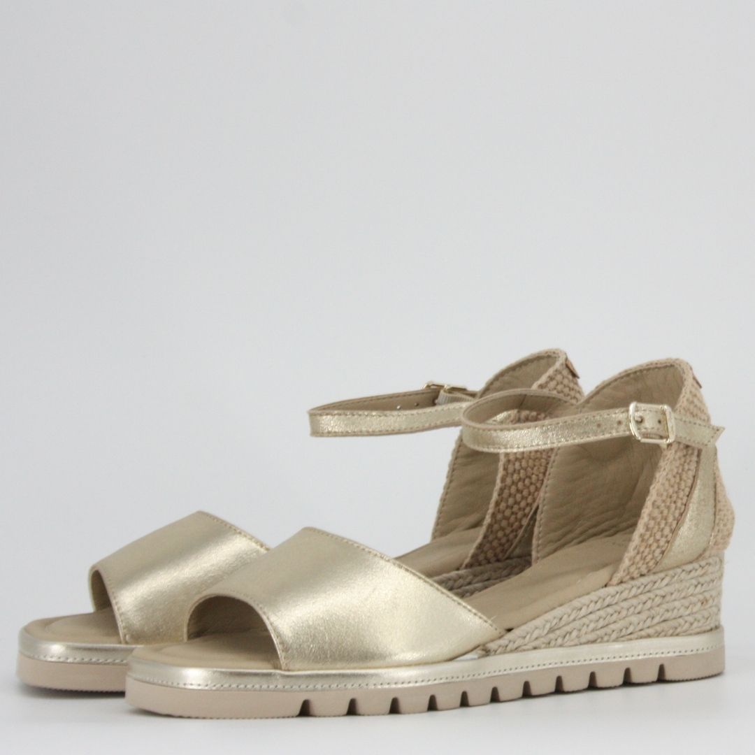 Toni Pons BRISA Champagne Wedge