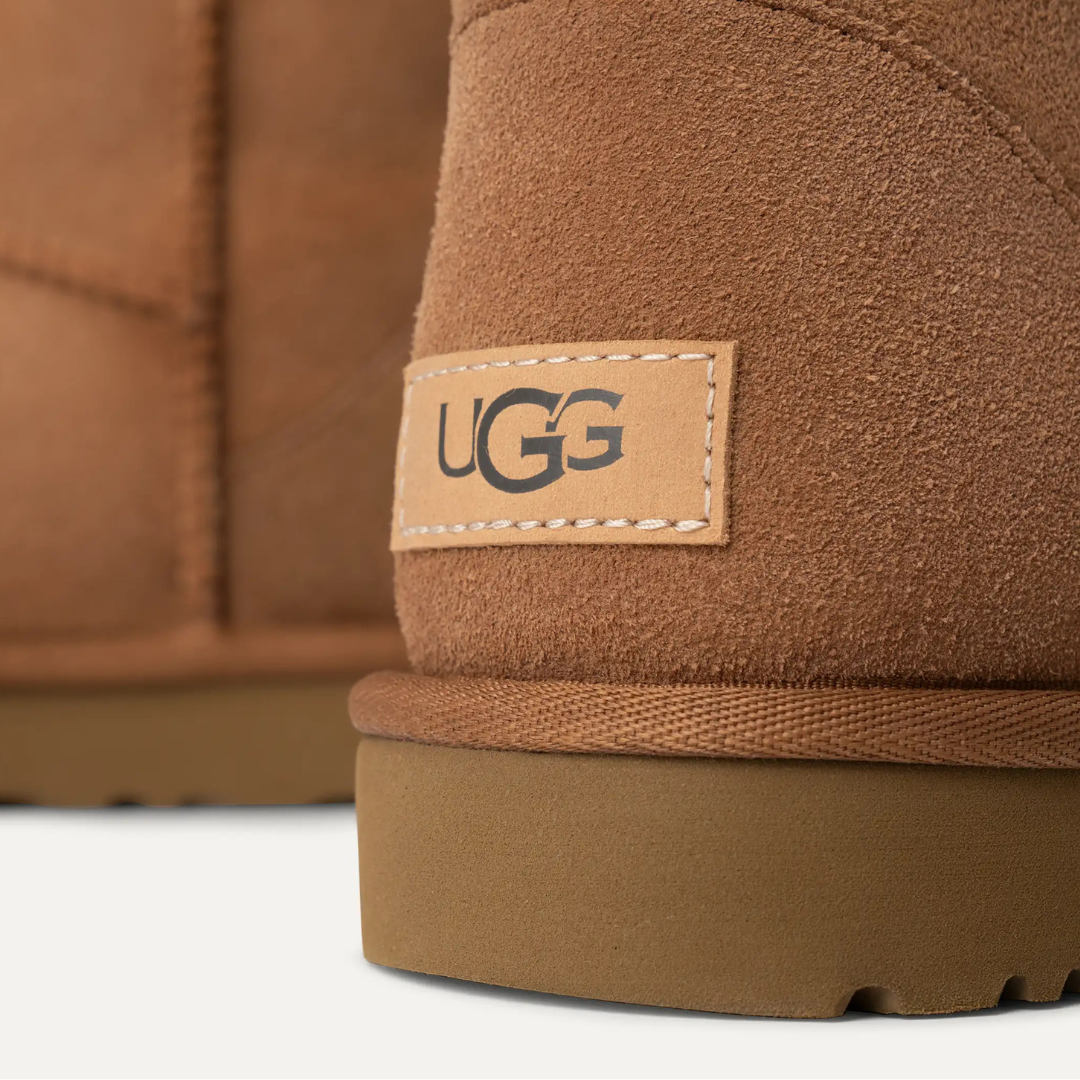 UGG Classic Ultra Mini w kolorze kasztanowym 