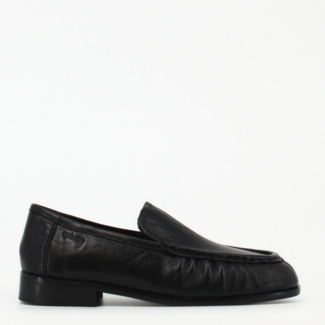 YOKONO ISADORA Black Loafers