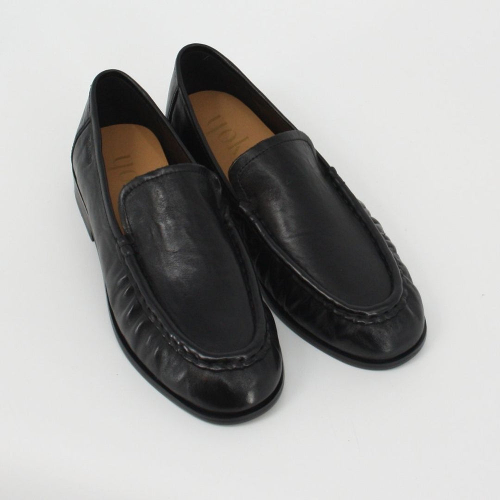 YOKONO ISADORA Black Loafers